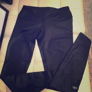 Alo spandex athletic yoga pants.